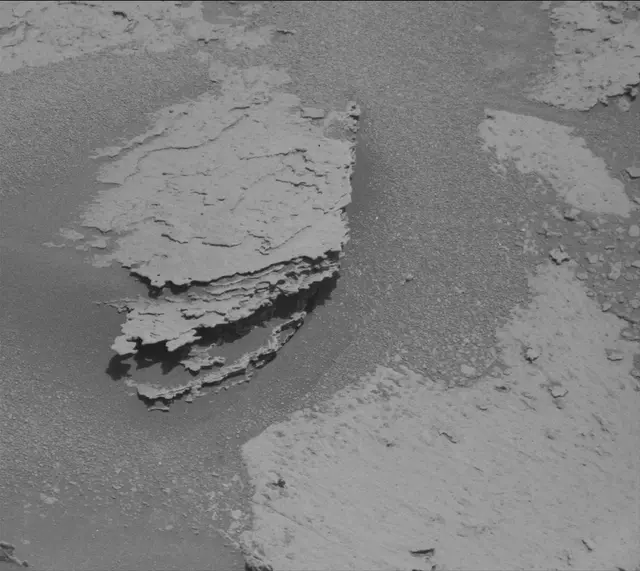 Sol 4000: Mast Camera (Mastcam)