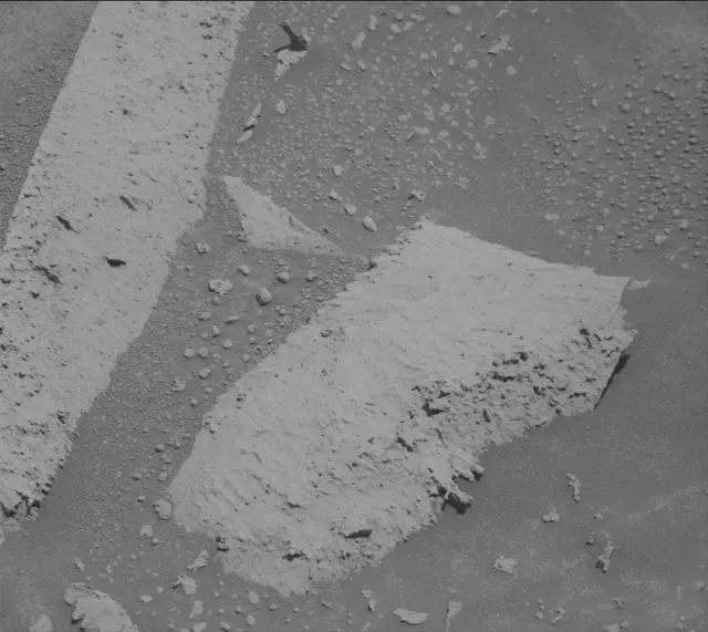Sol 4000: Mast Camera (Mastcam)