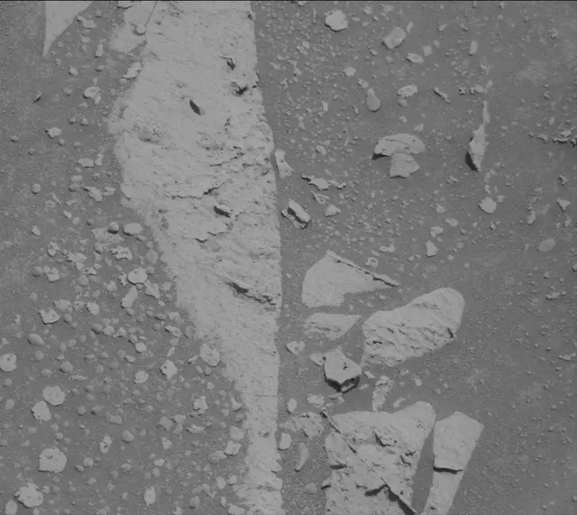 Sol 4000: Mast Camera (Mastcam)