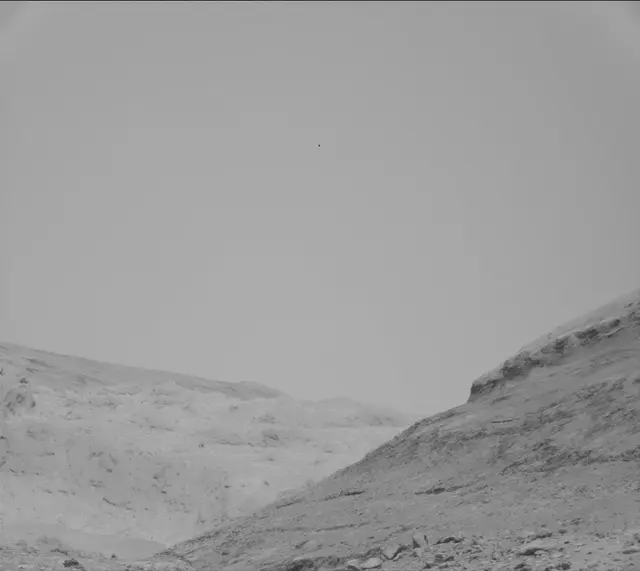 Sol 4001: Mast Camera (Mastcam)