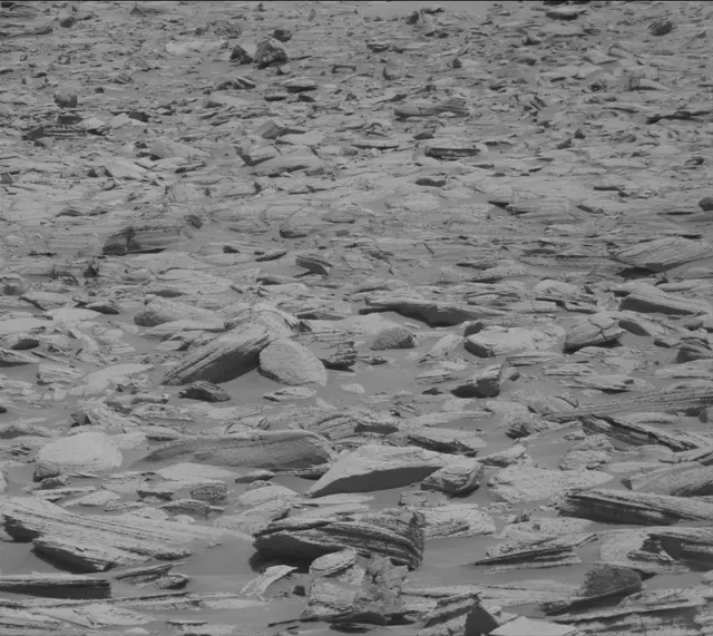Sol 4001: Mast Camera (Mastcam)