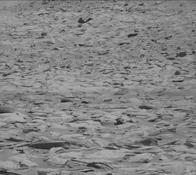 Sol 4001: Mast Camera (Mastcam)