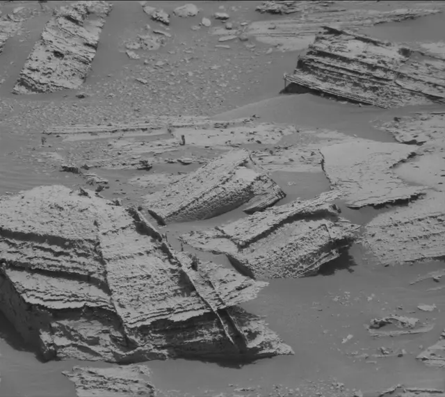 Sol 4001: Mast Camera (Mastcam)
