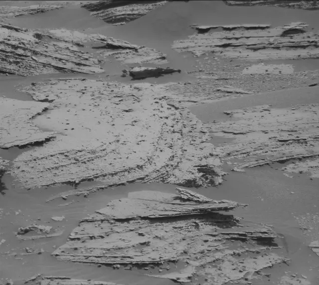 Sol 4001: Mast Camera (Mastcam)