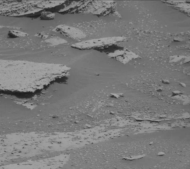 Sol 4001: Mast Camera (Mastcam)