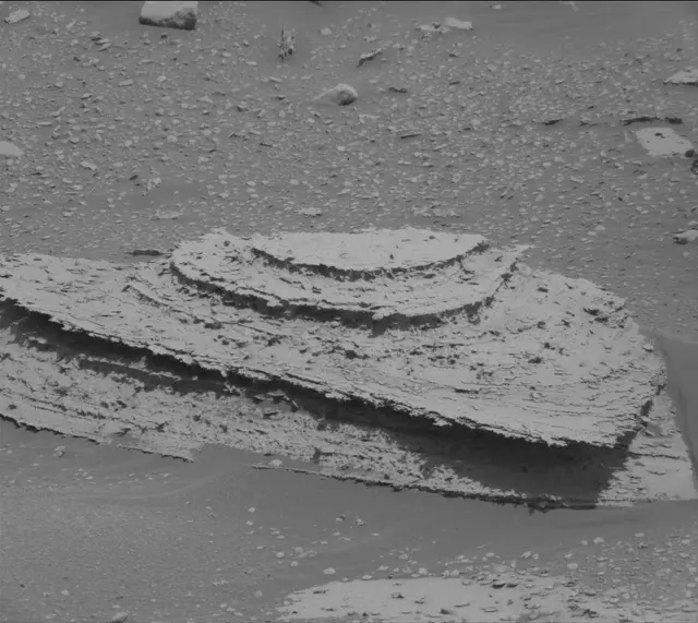 Sol 4001: Mast Camera (Mastcam)