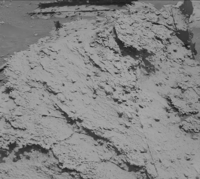 Sol 4001: Mast Camera (Mastcam)