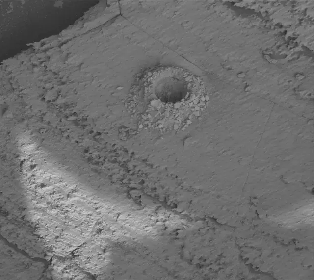 Sol 4001: Mast Camera (Mastcam)
