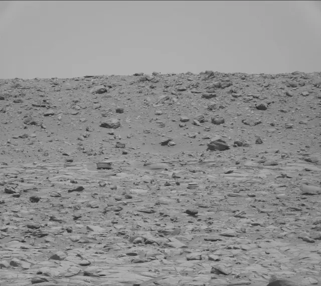 Sol 4023: Mast Camera (Mastcam)