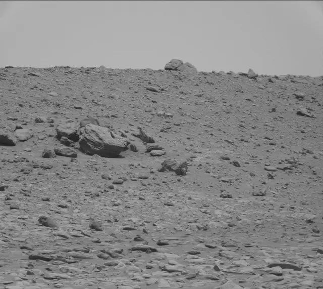 Sol 4023: Mast Camera (Mastcam)