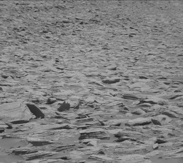 Sol 4023: Mast Camera (Mastcam)