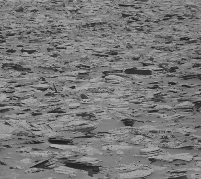 Sol 4023: Mast Camera (Mastcam)