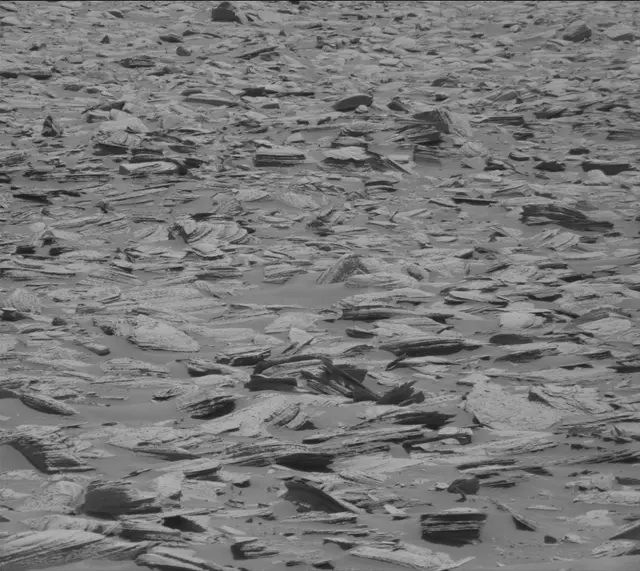 Sol 4023: Mast Camera (Mastcam)