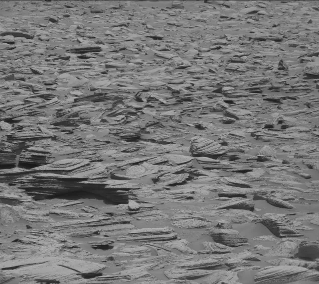 Sol 4023: Mast Camera (Mastcam)