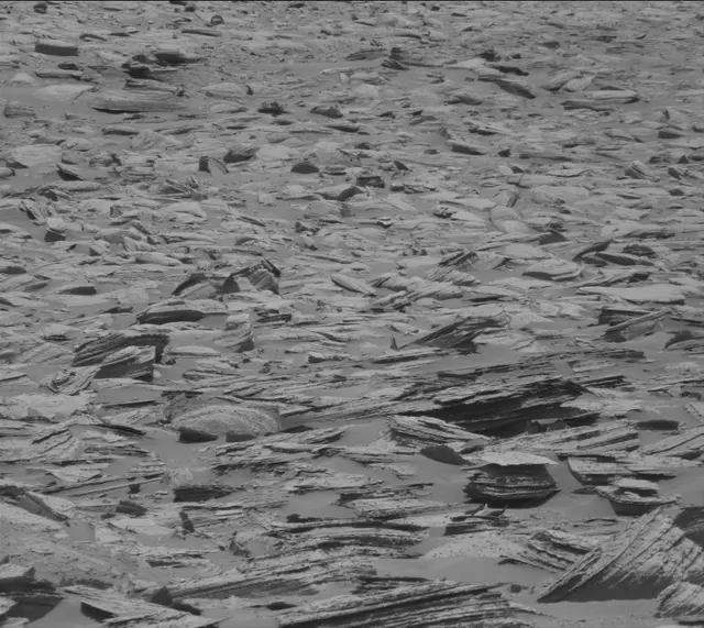 Sol 4023: Mast Camera (Mastcam)