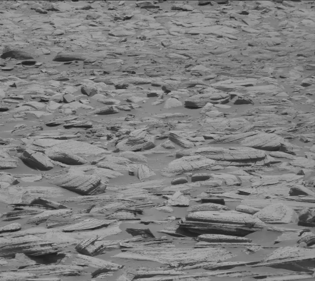 Sol 4023: Mast Camera (Mastcam)