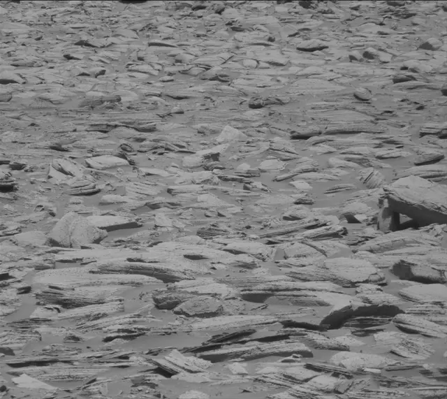 Sol 4023: Mast Camera (Mastcam)