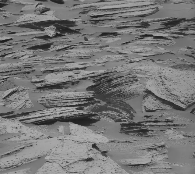 Sol 4023: Mast Camera (Mastcam)