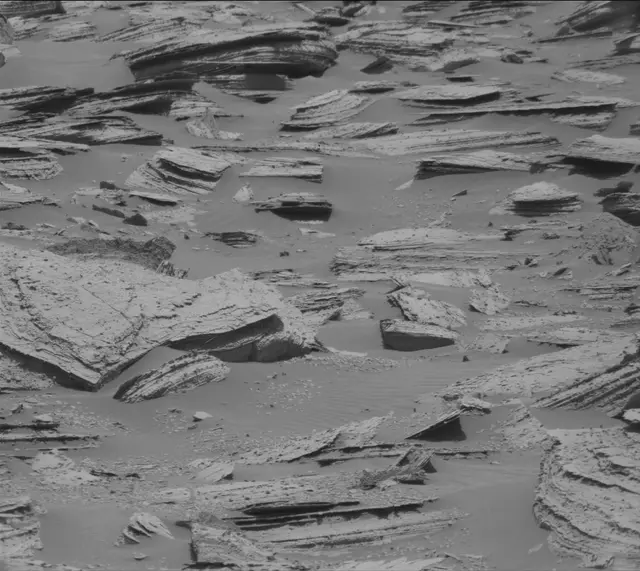 Sol 4023: Mast Camera (Mastcam)