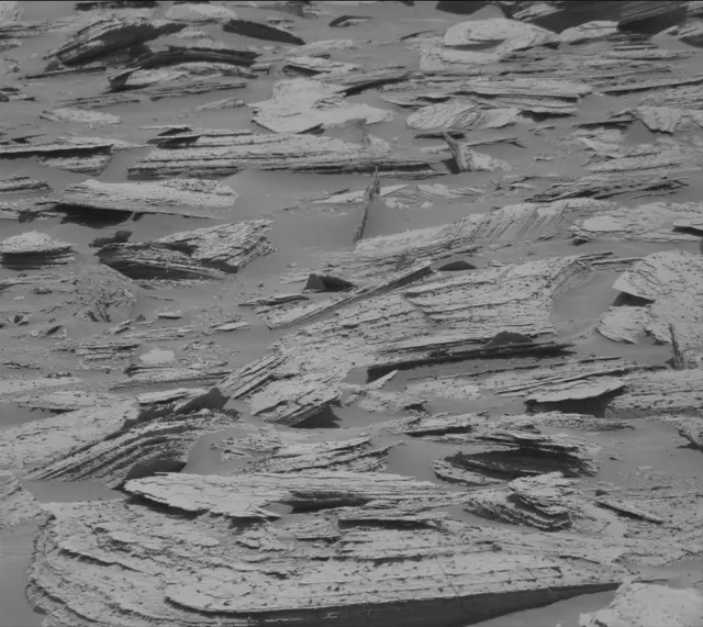 Sol 4023: Mast Camera (Mastcam)