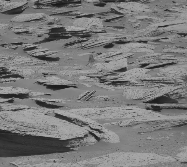 Sol 4023: Mast Camera (Mastcam)