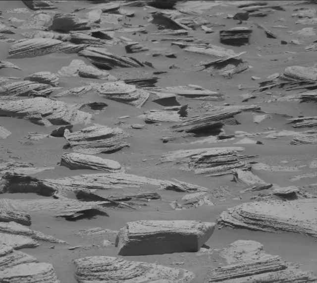 Sol 4023: Mast Camera (Mastcam)
