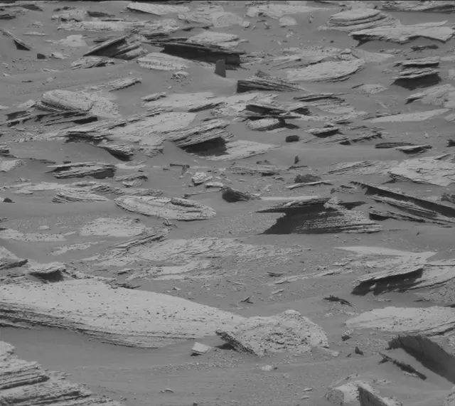 Sol 4023: Mast Camera (Mastcam)