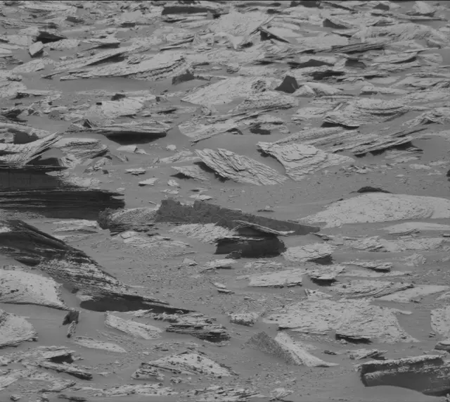 Sol 4023: Mast Camera (Mastcam)