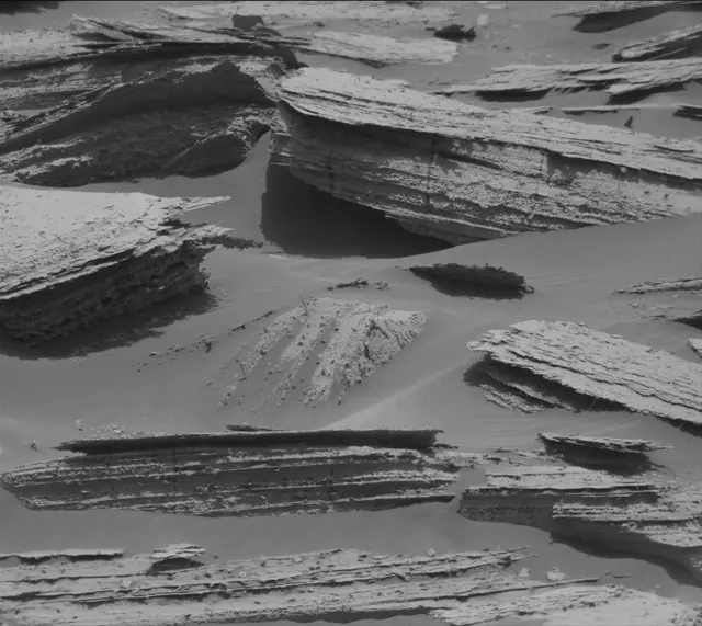 Sol 4028: Mast Camera (Mastcam)