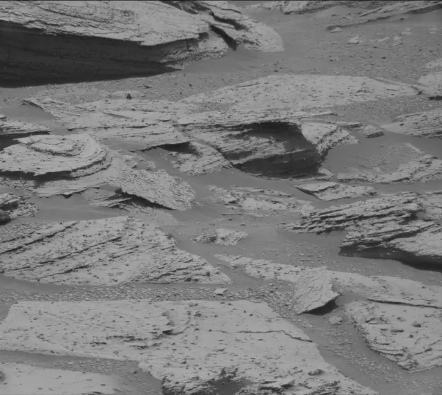 Sol 4028: Mast Camera (Mastcam)