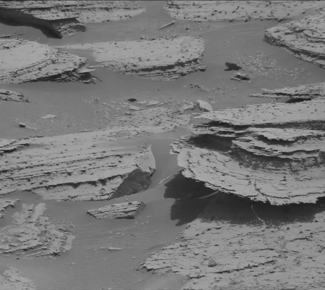 Sol 4028: Mast Camera (Mastcam)