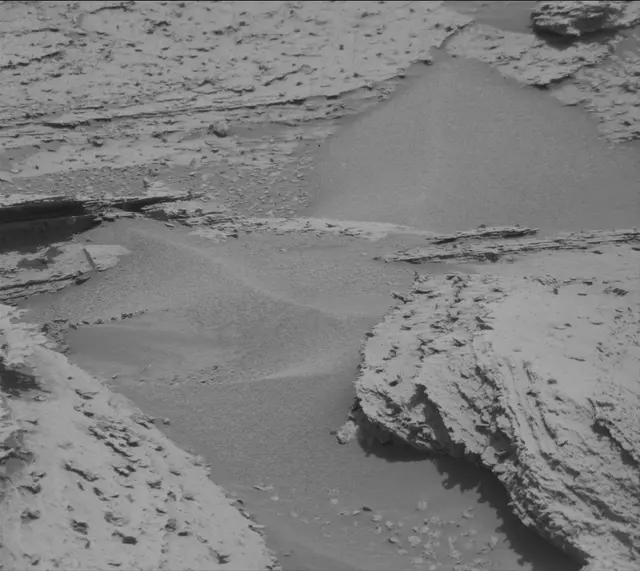 Sol 4028: Mast Camera (Mastcam)