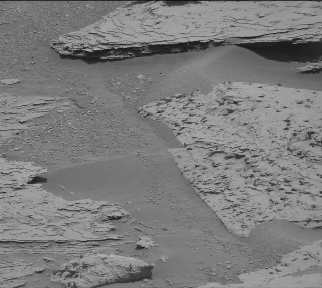Sol 4028: Mast Camera (Mastcam)