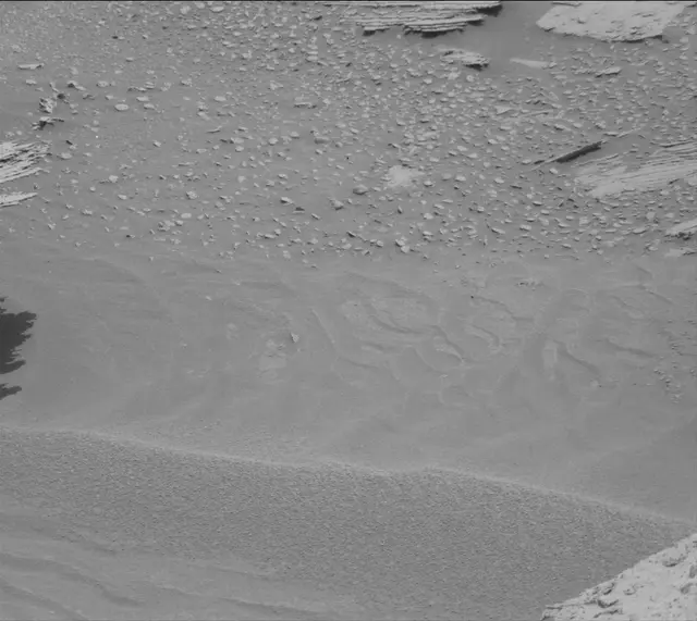 Sol 4028: Mast Camera (Mastcam)