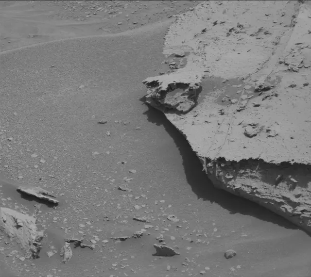 Sol 4028: Mast Camera (Mastcam)