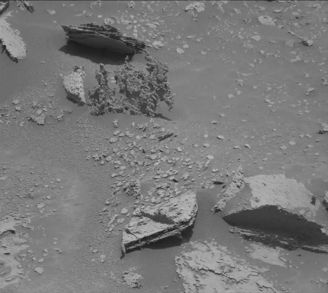 Sol 4028: Mast Camera (Mastcam)