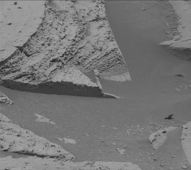Sol 4028: Mast Camera (Mastcam)