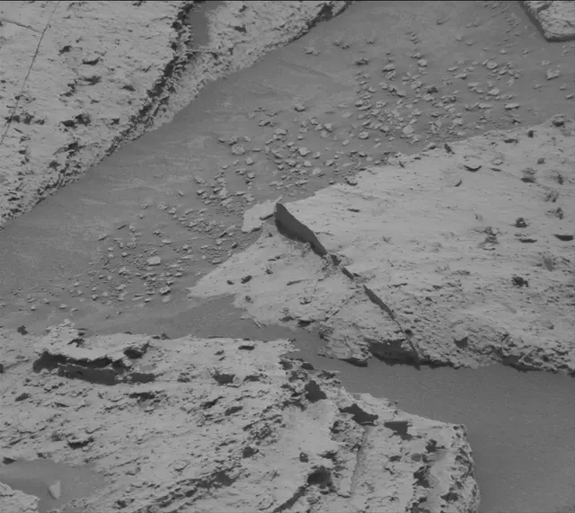 Sol 4028: Mast Camera (Mastcam)