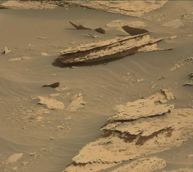 Sol 4028: Mast Camera (Mastcam)
