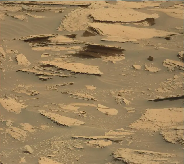 Sol 4028: Mast Camera (Mastcam)