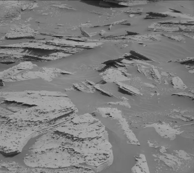 Sol 4028: Mast Camera (Mastcam)