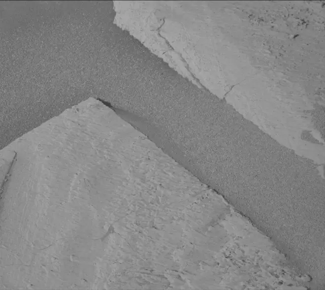 Sol 4028: Mast Camera (Mastcam)