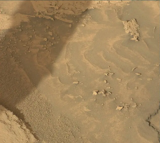 Sol 4028: Mast Camera (Mastcam)