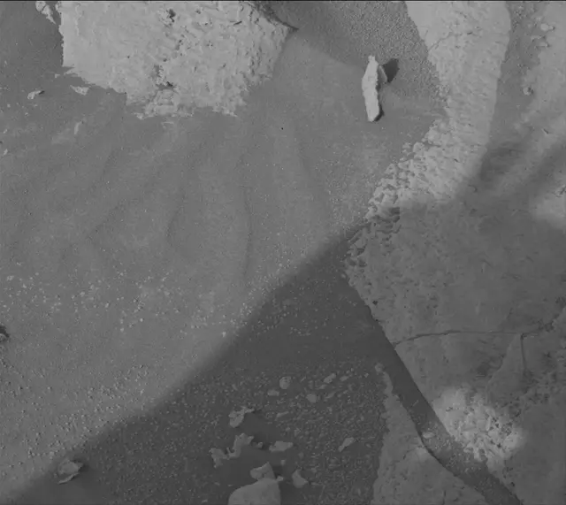 Sol 4028: Mast Camera (Mastcam)