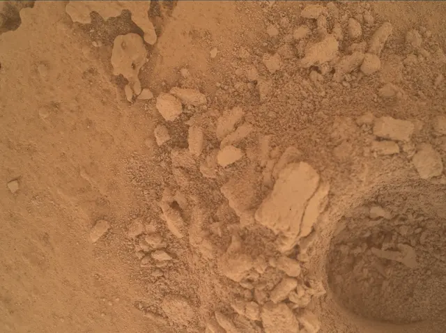 Sol 4028: Mars Hand Lens Imager (MAHLI)