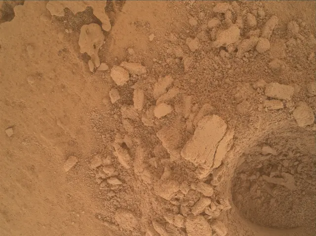 Sol 4028: Mars Hand Lens Imager (MAHLI)