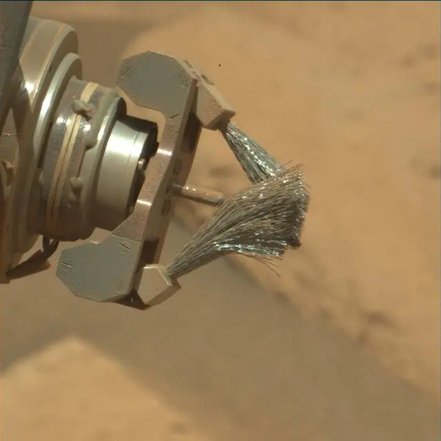 Sol 4030: Mast Camera (Mastcam)