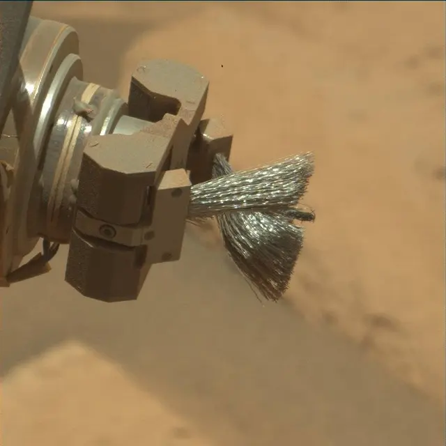 Sol 4030: Mast Camera (Mastcam)