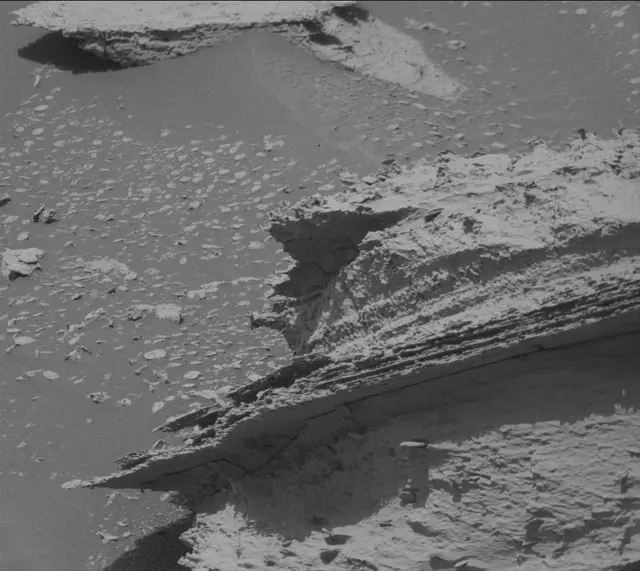 Sol 4030: Mast Camera (Mastcam)
