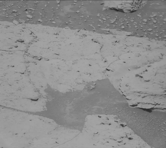 Sol 4030: Mast Camera (Mastcam)